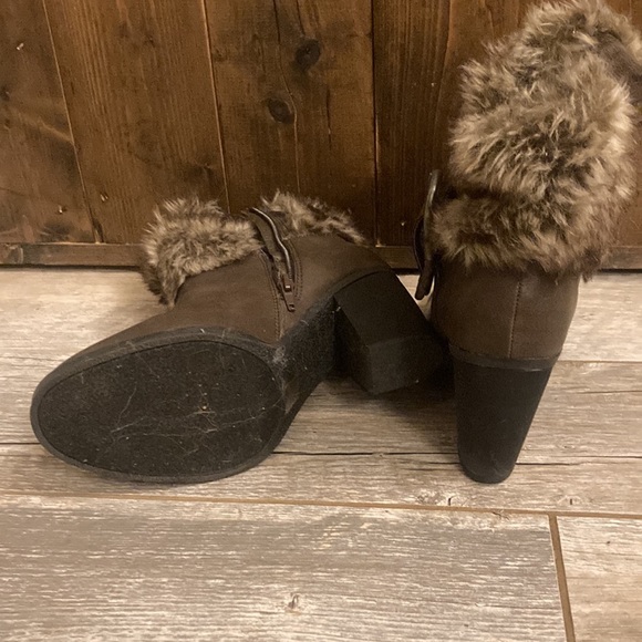 Sugar brand brown fur booties - Picture 7 of 10